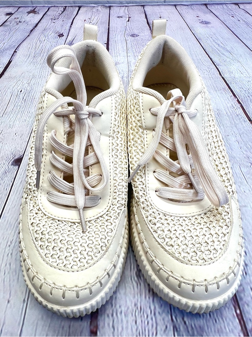 Cream Knit Lace-Up Lugg sole Sneakers 👟